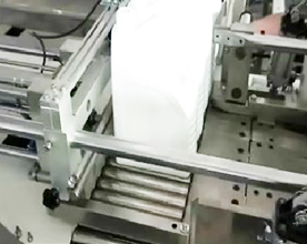 不知該如何操作自動桶裝油裝箱機(jī) 看這里有視頻！