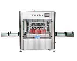 這才是真正的“加油”現(xiàn)場！食用油灌裝機(jī)正在現(xiàn)場加油